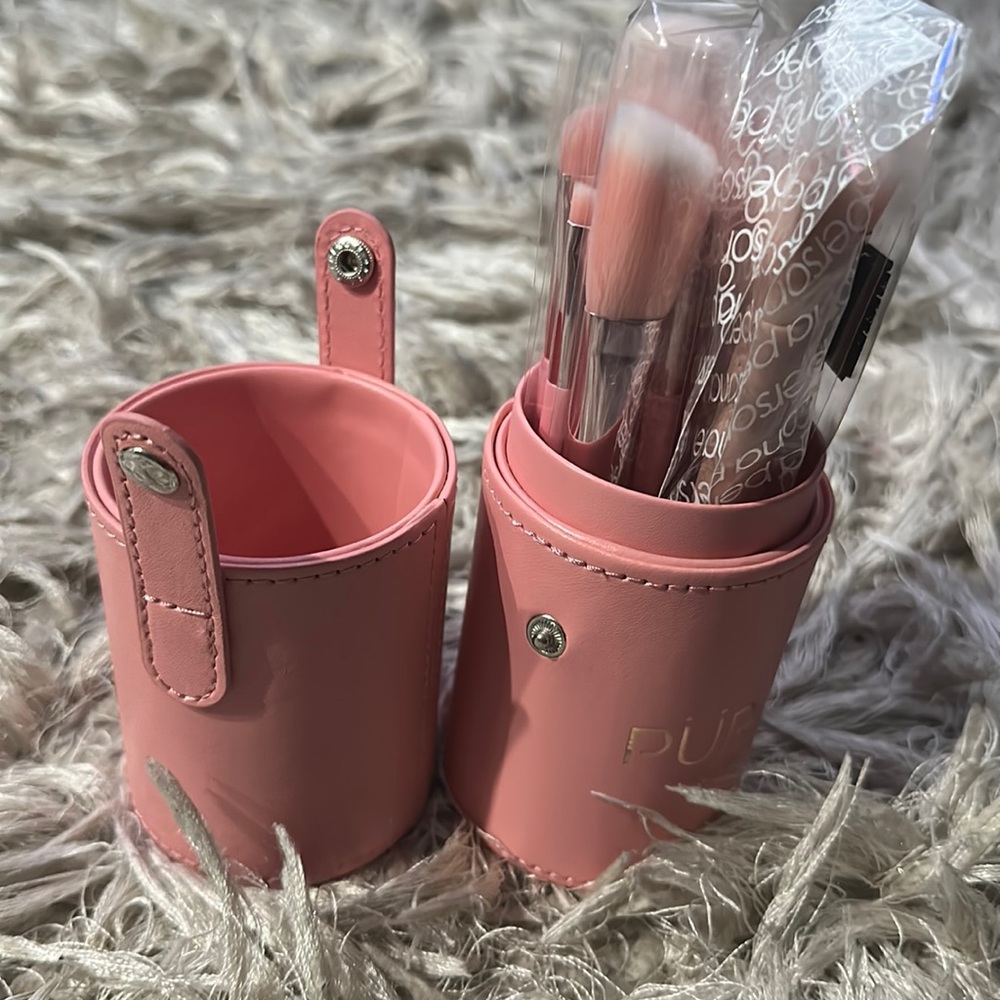 Make up brushes